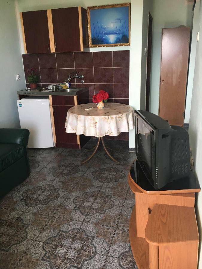 Sunny Hostel Будва Экстерьер фото