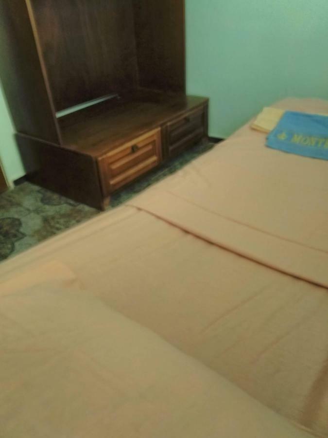 Sunny Hostel Будва Экстерьер фото