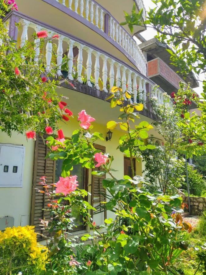 Sunny Hostel Будва Экстерьер фото