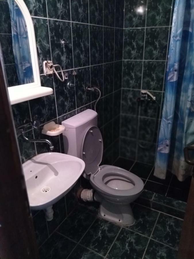 Sunny Hostel Будва Экстерьер фото